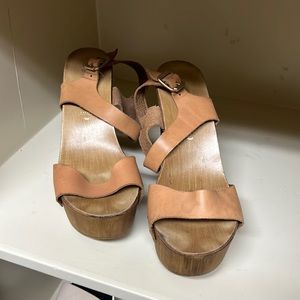 Seychelles wedges